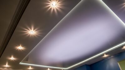 coffered ceiling with lights around the perimeter